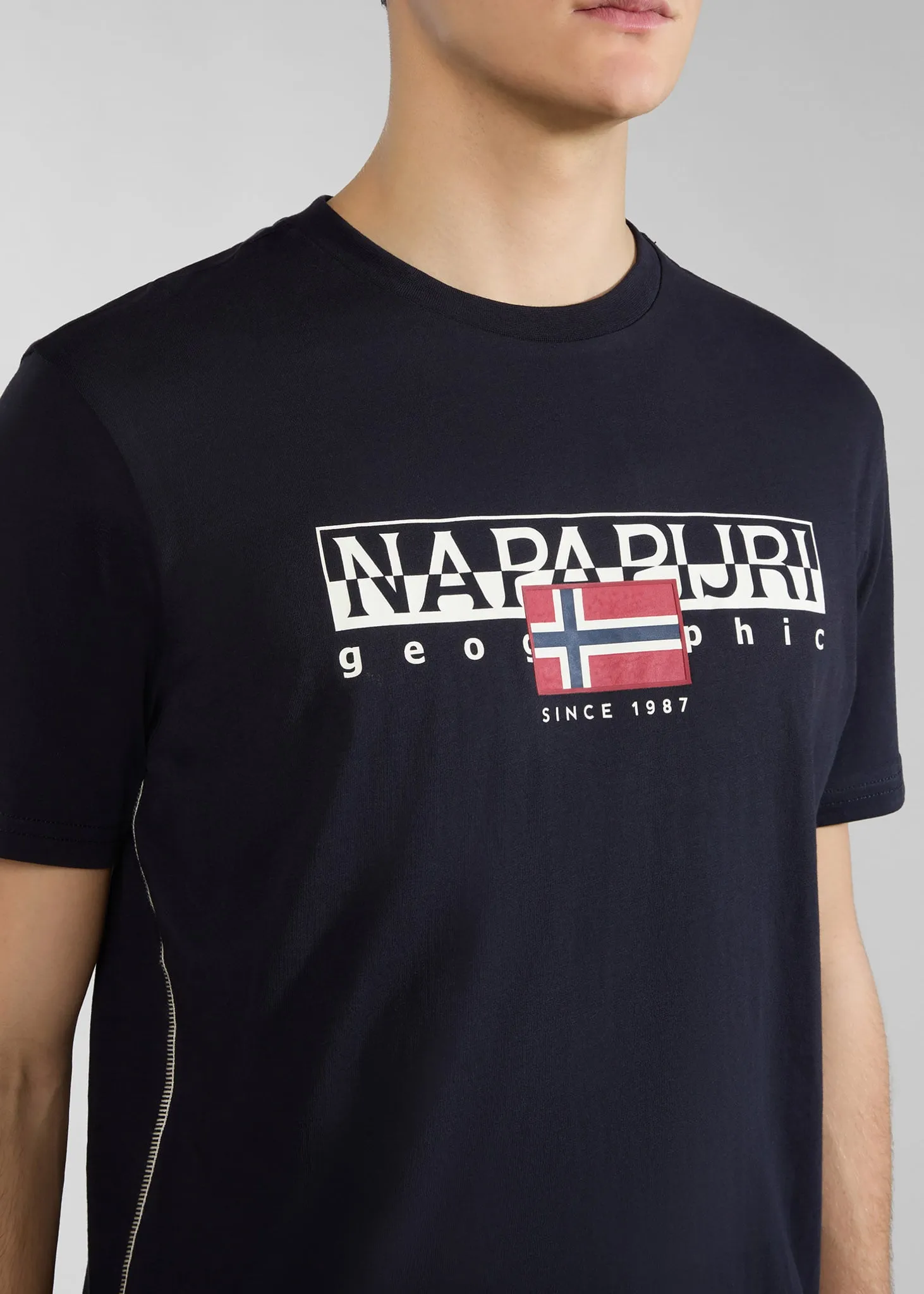 Aylmer t-shirt - black