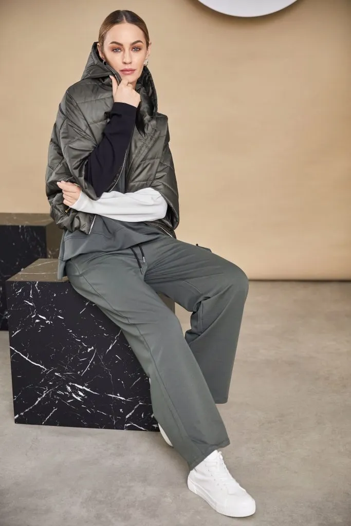 Block Colour Sweatshirt in Forest/Black