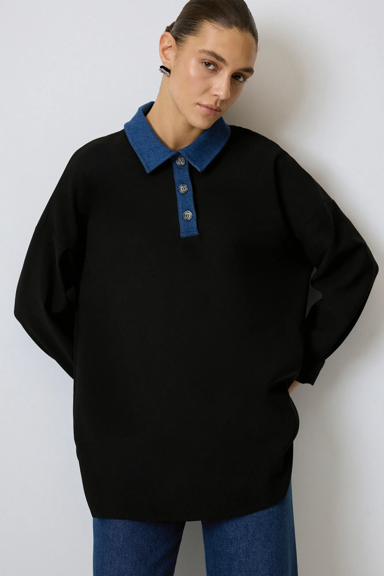 CREPE TUNIC WITH DENIM COLLAR