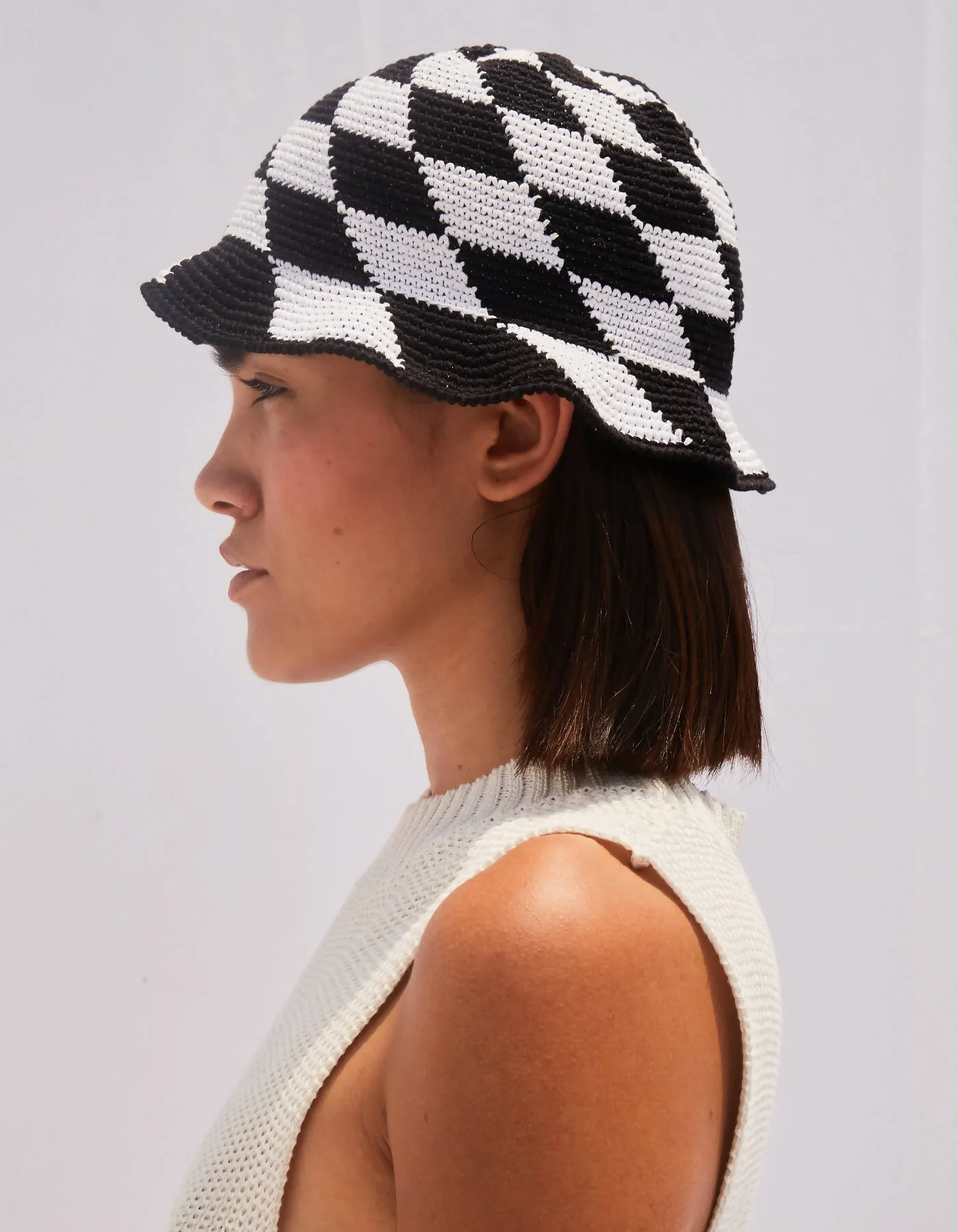 Crochet Knit Bucket Hat - Black & White