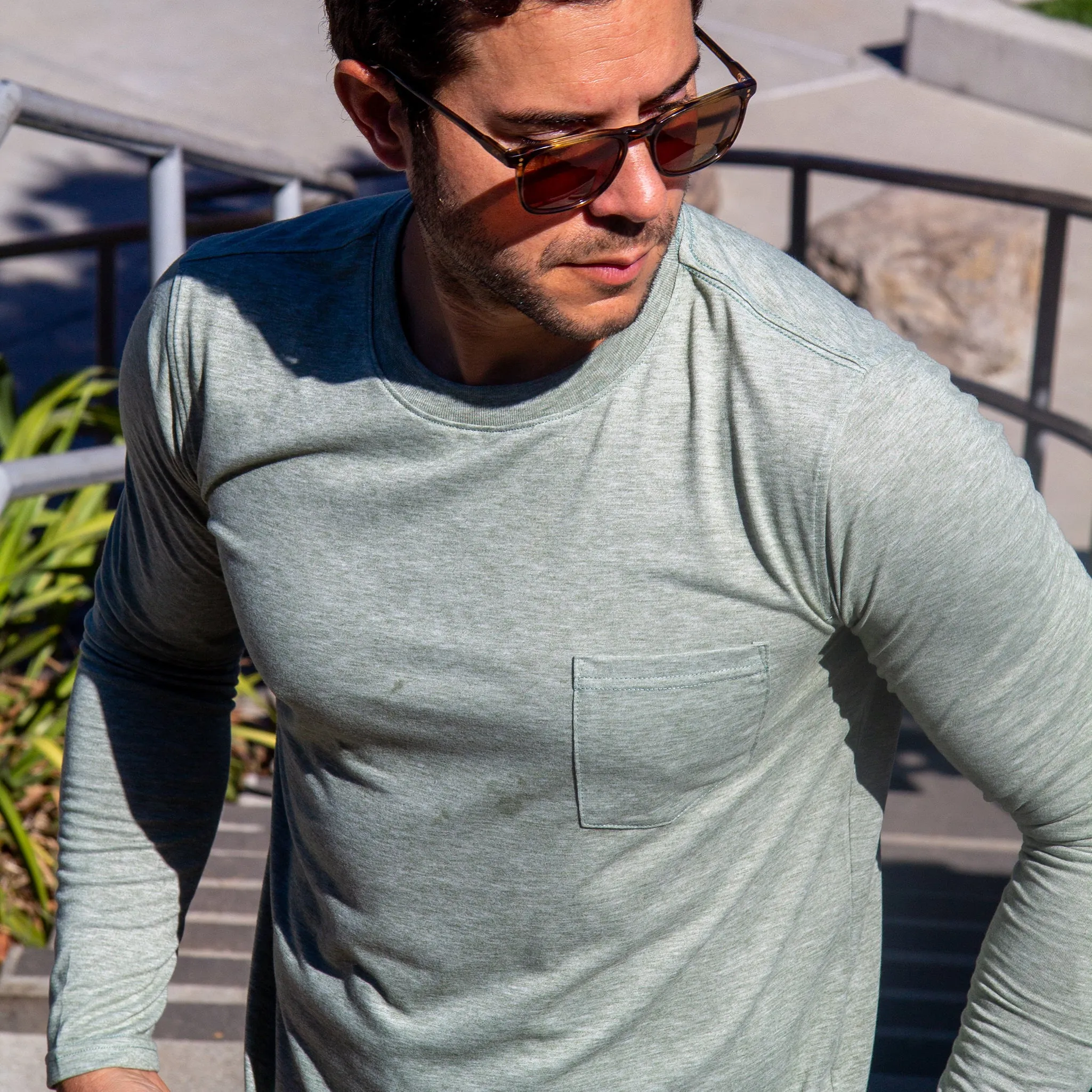 Everyday Long Sleeve Tee with Pocket in Heather Clover