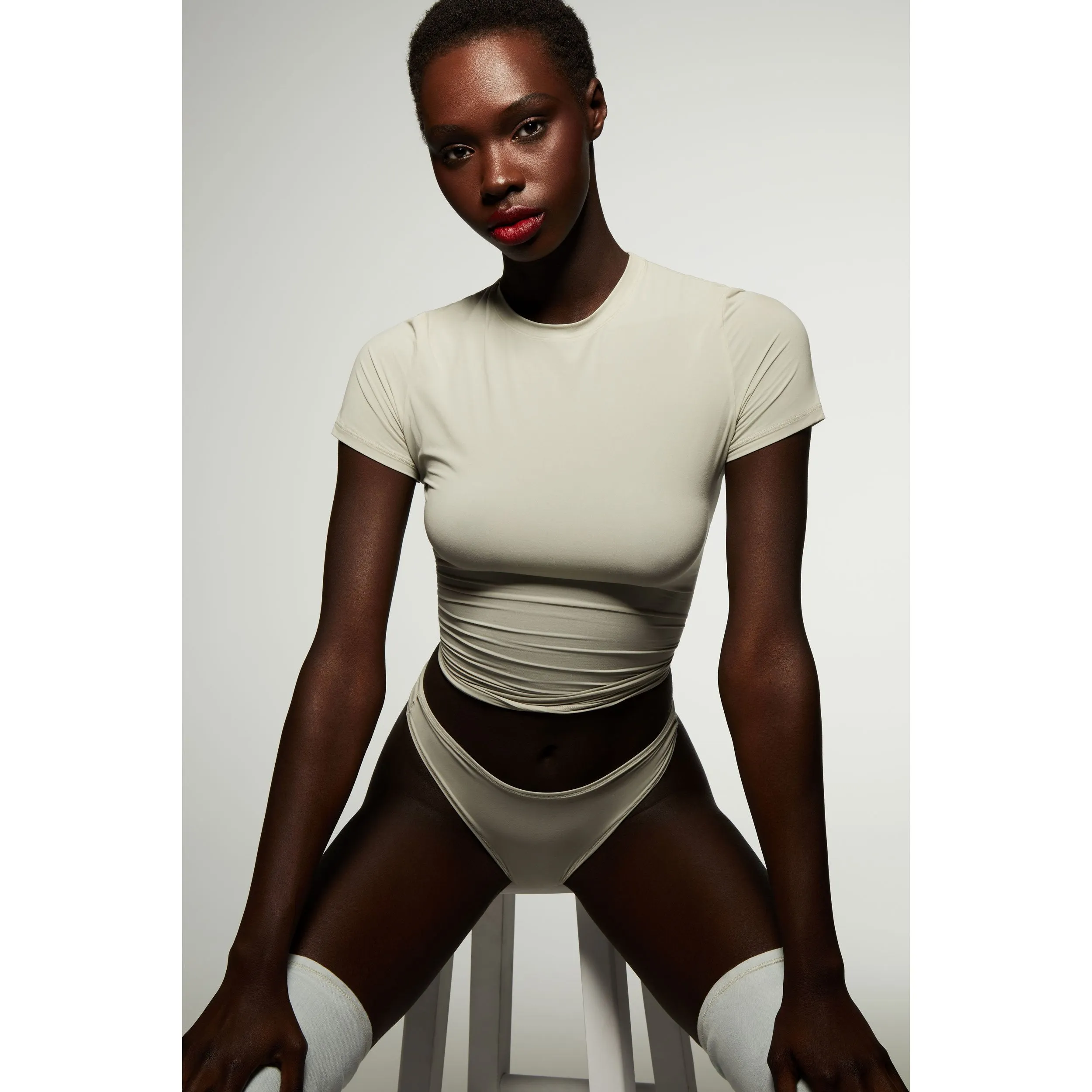 FITS EVERYBODY T-SHIRT | COCOA