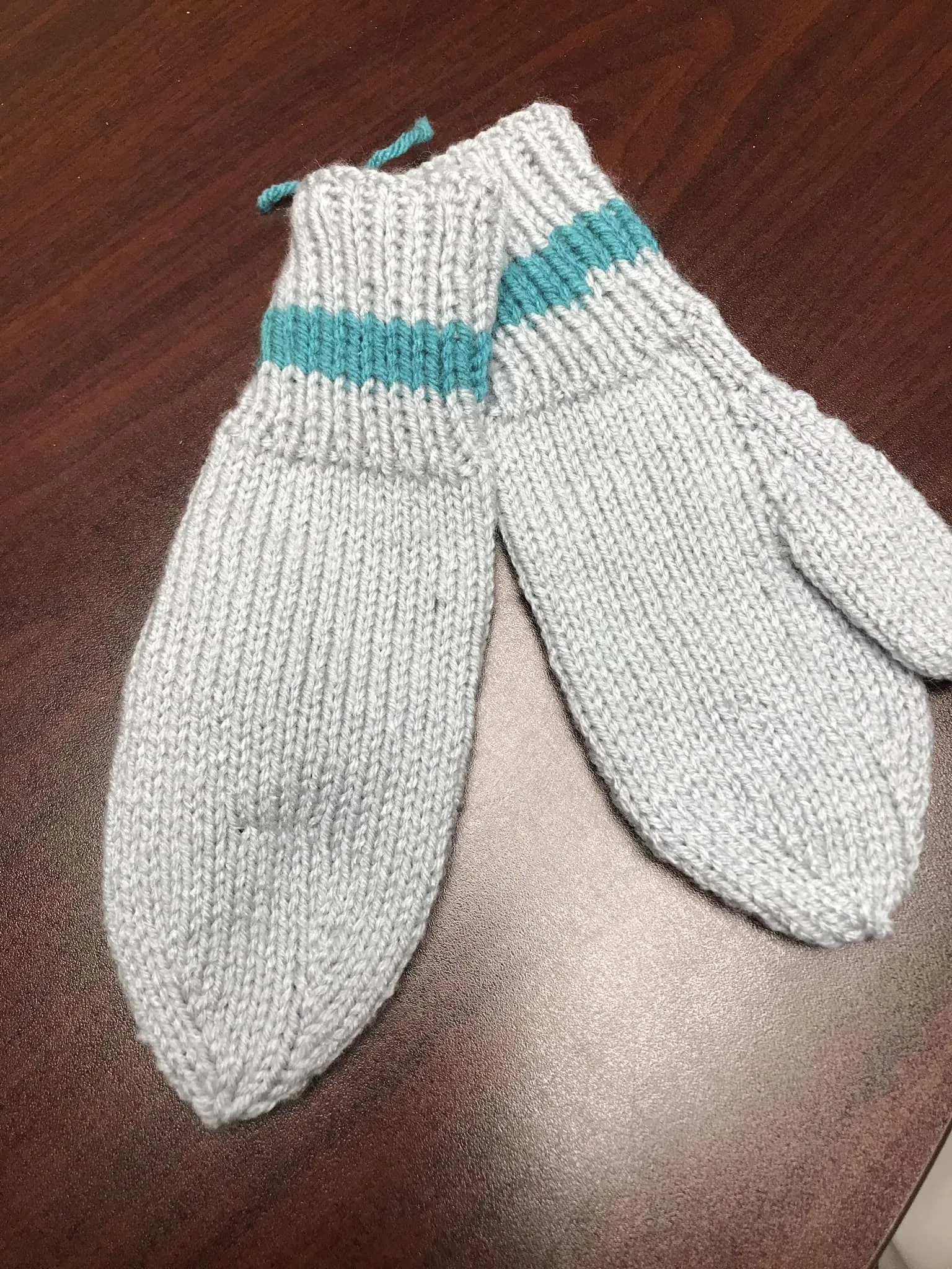 Grey and Teal Trim Hat and Mitt Set