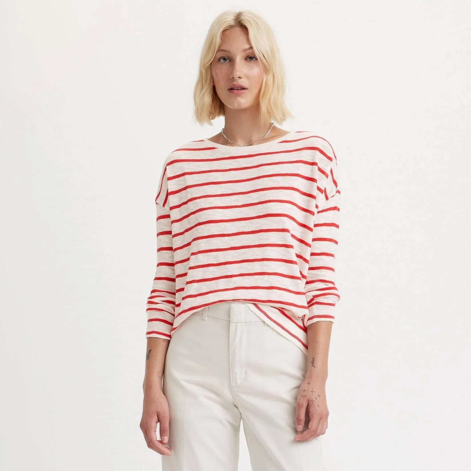 Levi's Margot Long Sleeve Tee Saint Stripe Script in Red