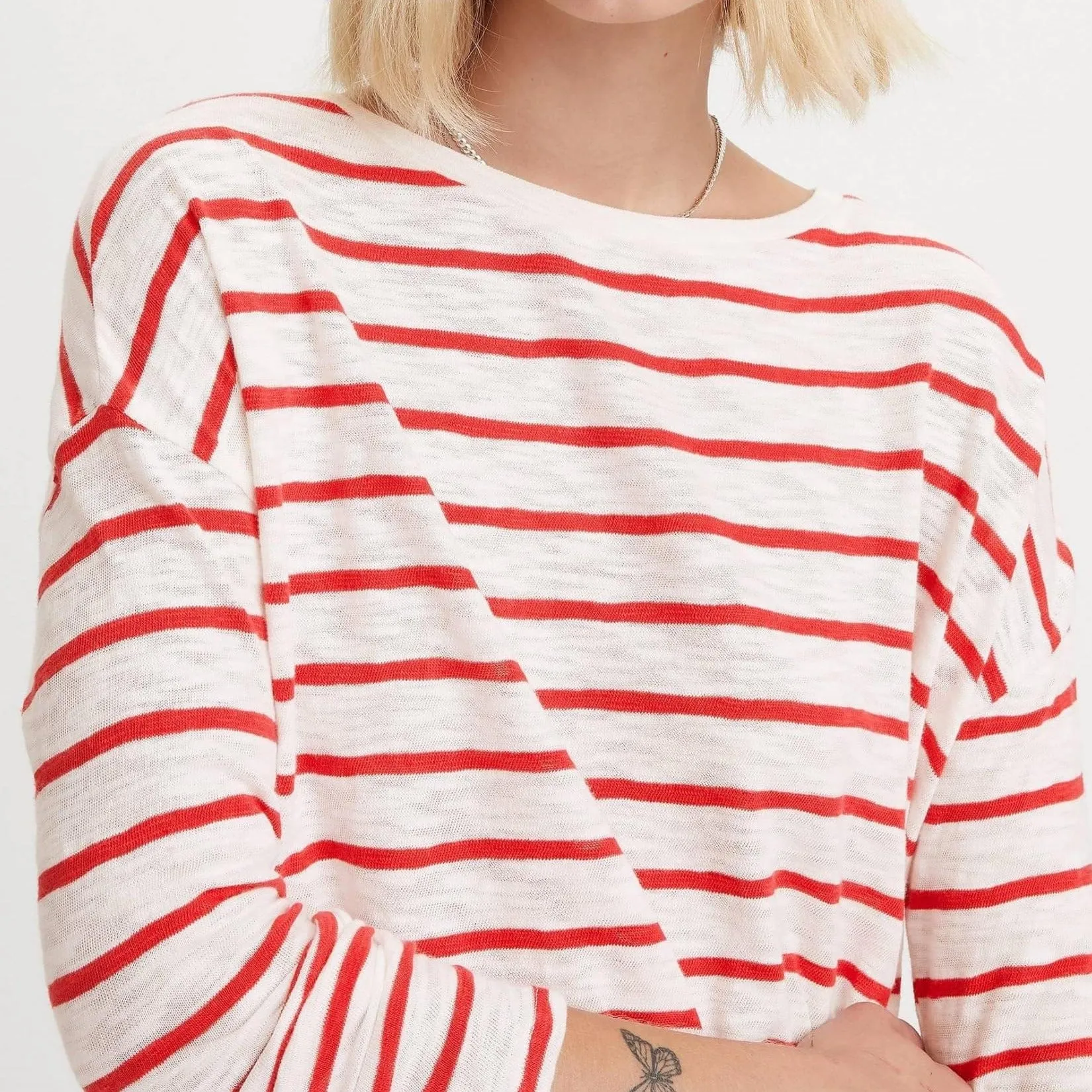 Levi's Margot Long Sleeve Tee Saint Stripe Script in Red