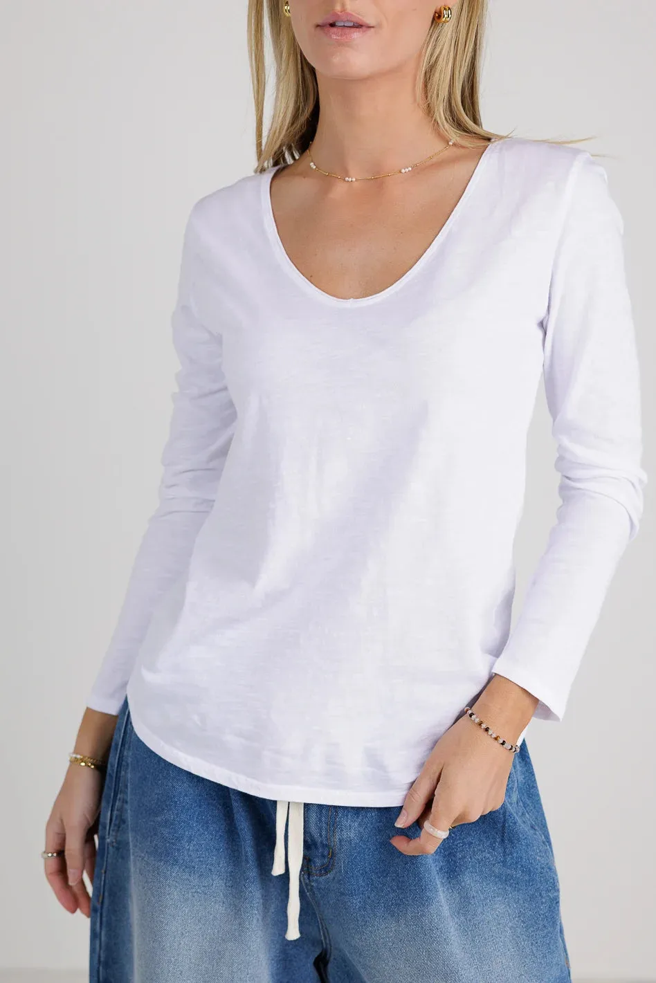 Long Sleeve V-Neck T-Shirt in White - FINAL SALE