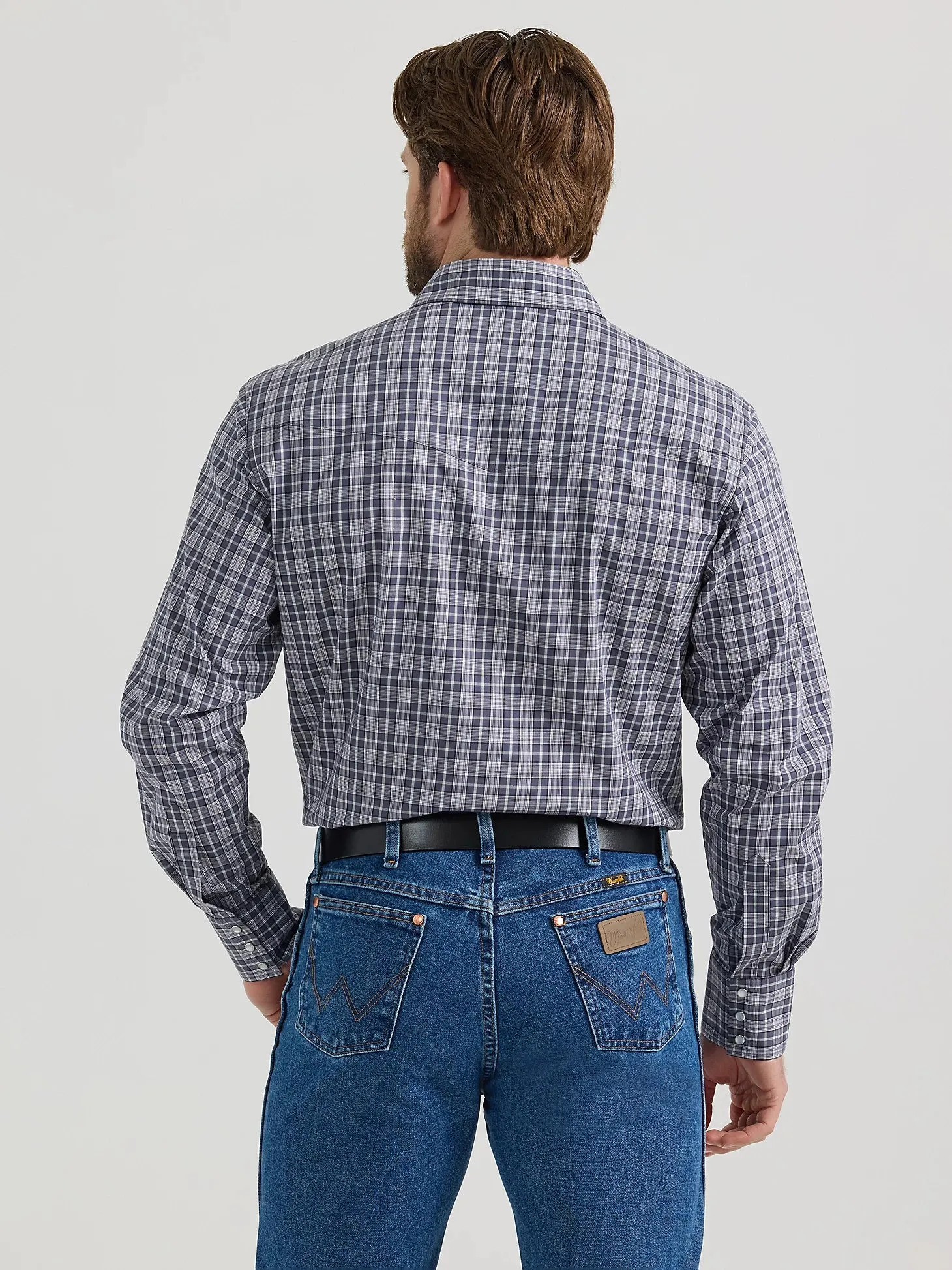 Men's Wrangler Wrinkle Resistant Blue Plaid Long Sleeve Snap Shirt