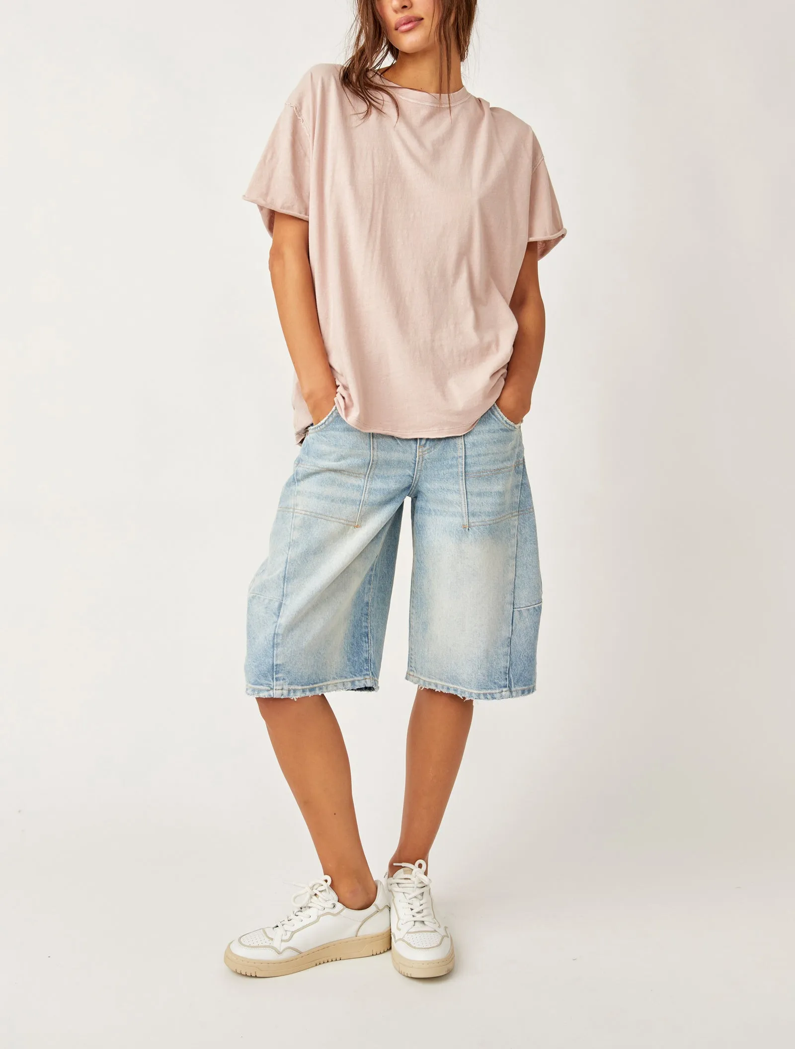 Nina Tee