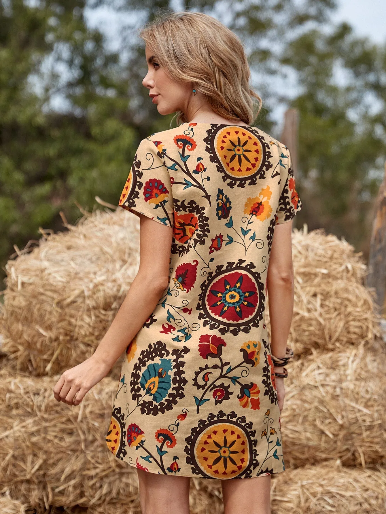 Notched Neck Floral Print Tunic Dress