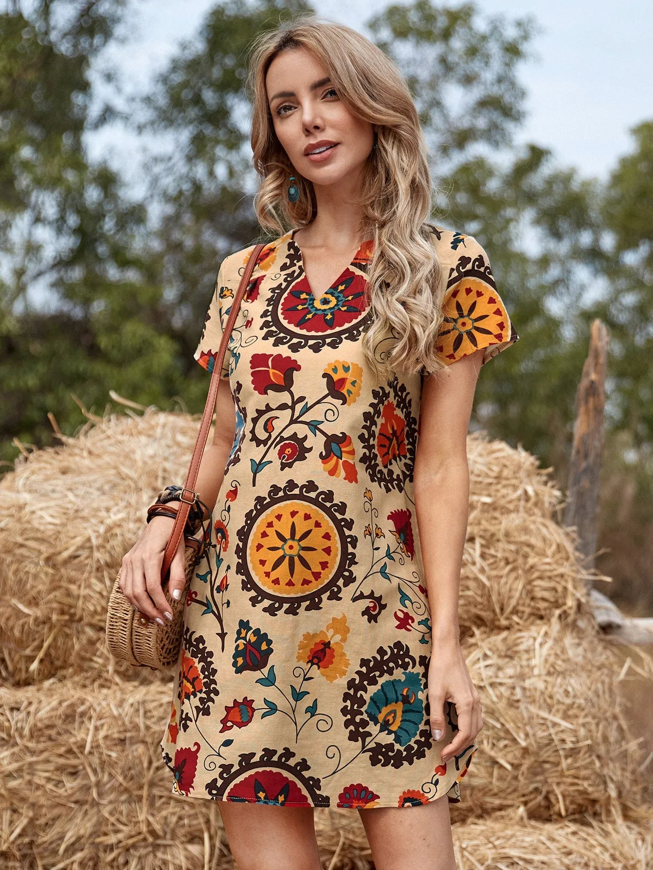 Notched Neck Floral Print Tunic Dress