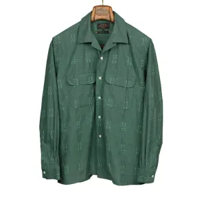 Open collar long sleeve shirt in green jacquard chambray