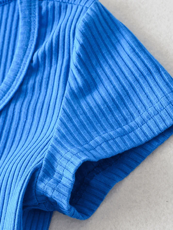 Solid Color Curved Hem Short Knit Top