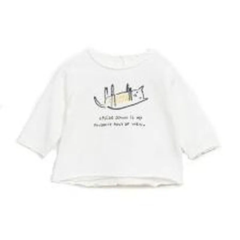 T-shirt upside down