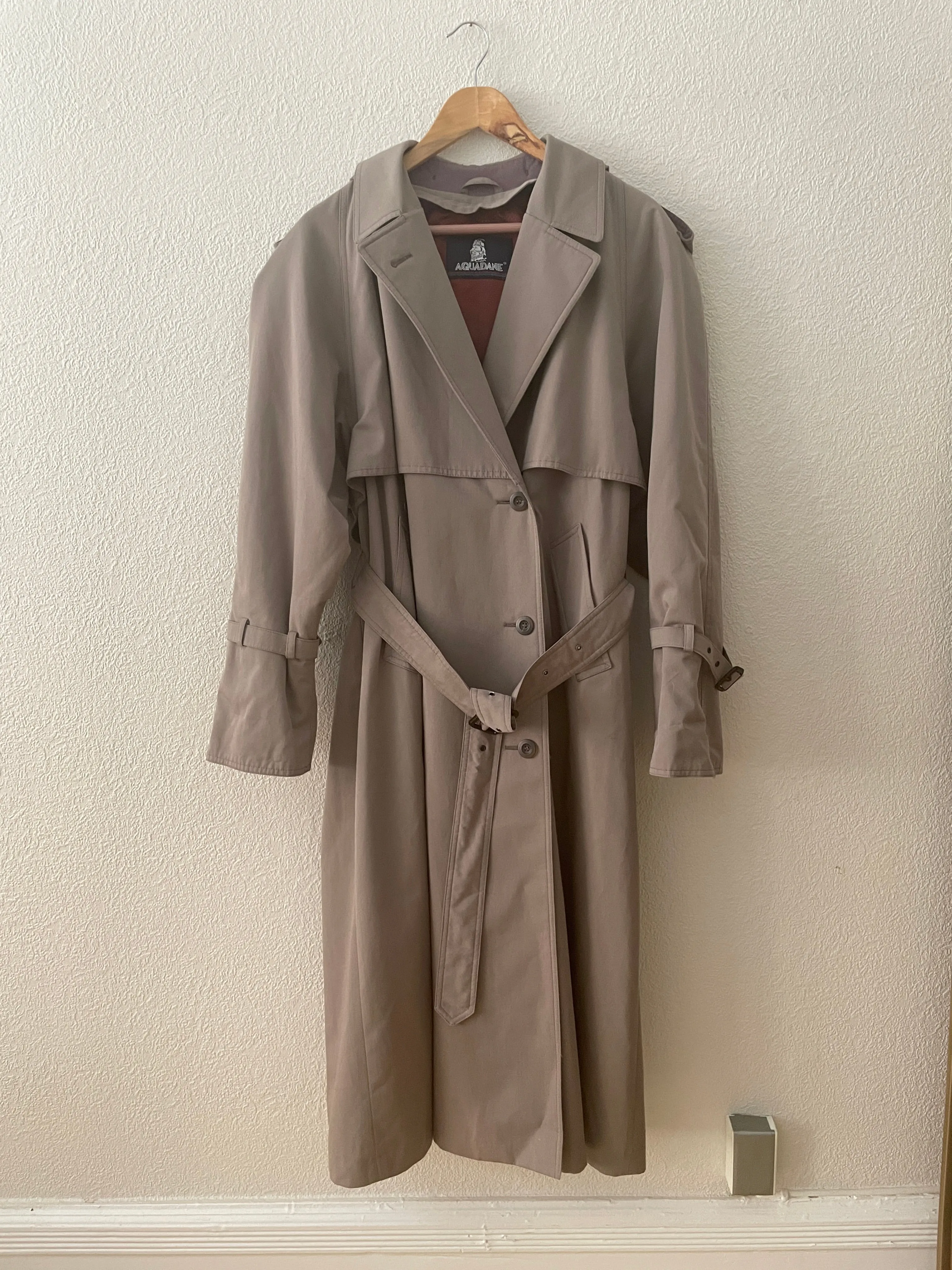Vintage Trenchcoat  - Aquadane